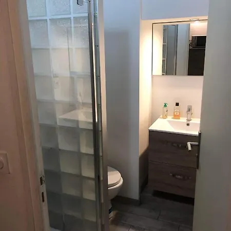 Duplex 2 Personnes Vu Cite شقة